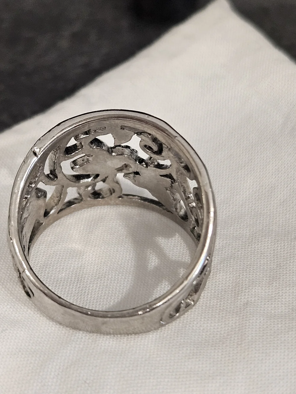 Silver Floral Filigree Statement Ring - Elegant Women's Jewelry